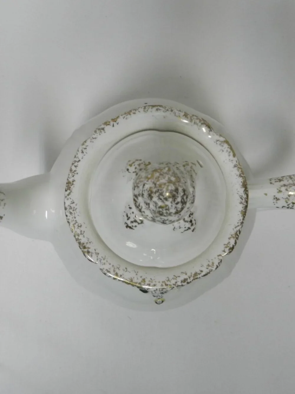 Hall 0917 Vintage teapot gold white w/ lid holds 6 cups Mid Century ceramic lid